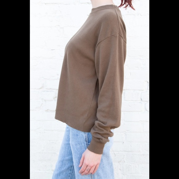 Brandy Melville brown Gretchen top - Picture 4 of 6